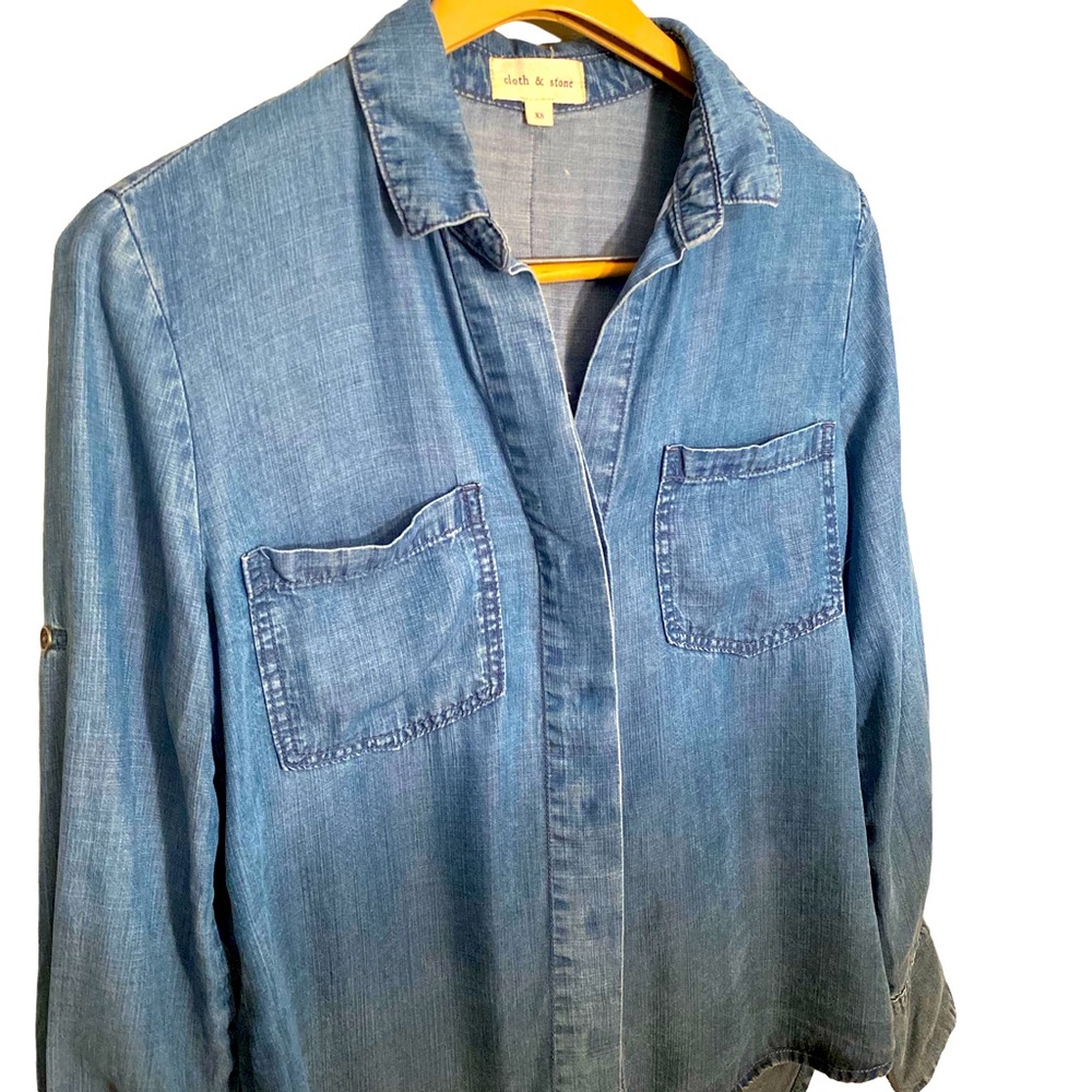 Cloth & Stone Chambray Ombr Button Front Top With… - image 2